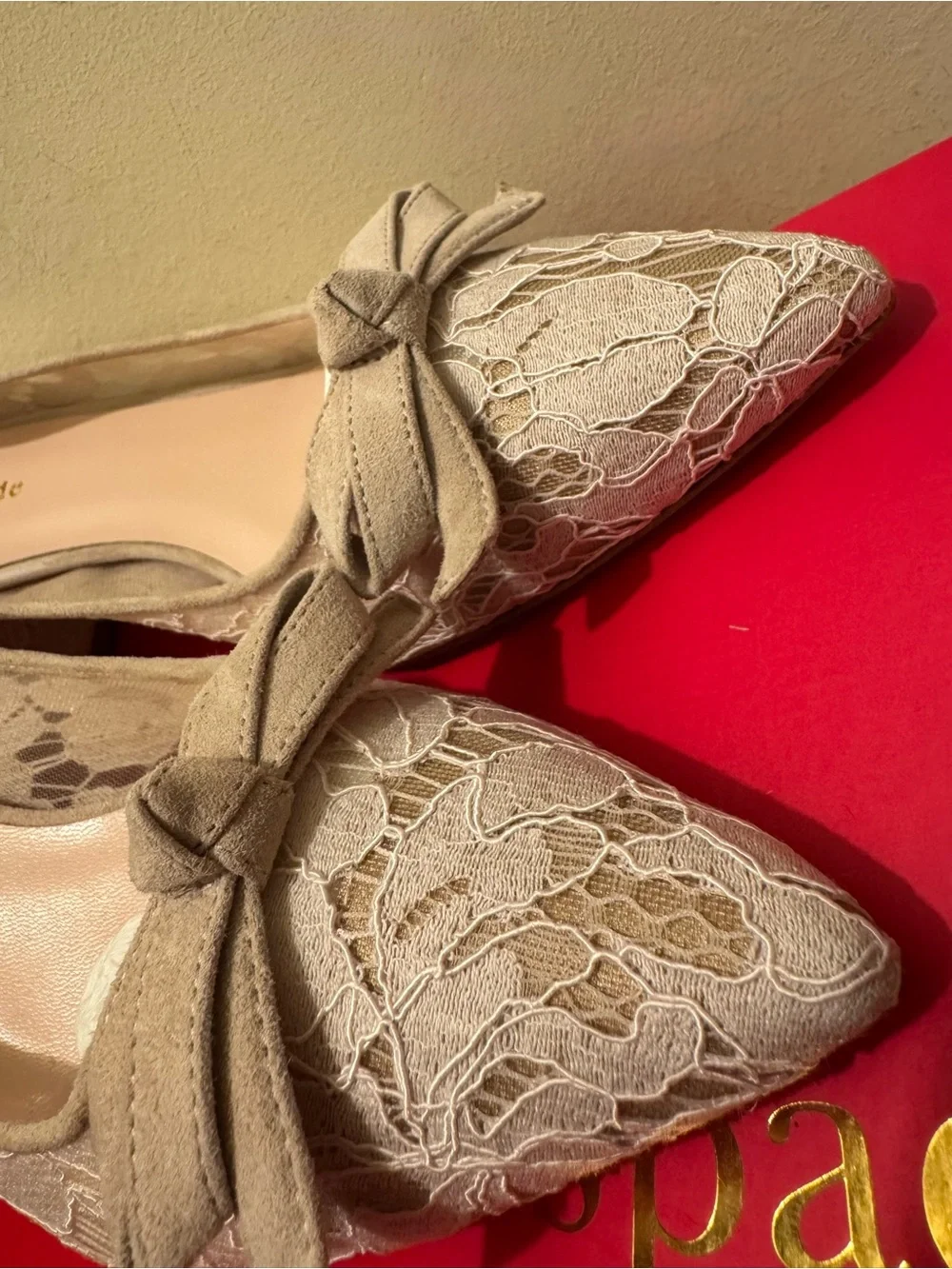 BNIB Kate Spade Madelaine Too Lace Pumps Blush Suede Heels 7.5 Made in Italy
